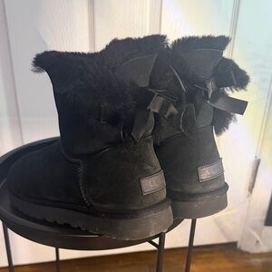 UGG Black Suede Short Boot with Fur Trim and Back Bows